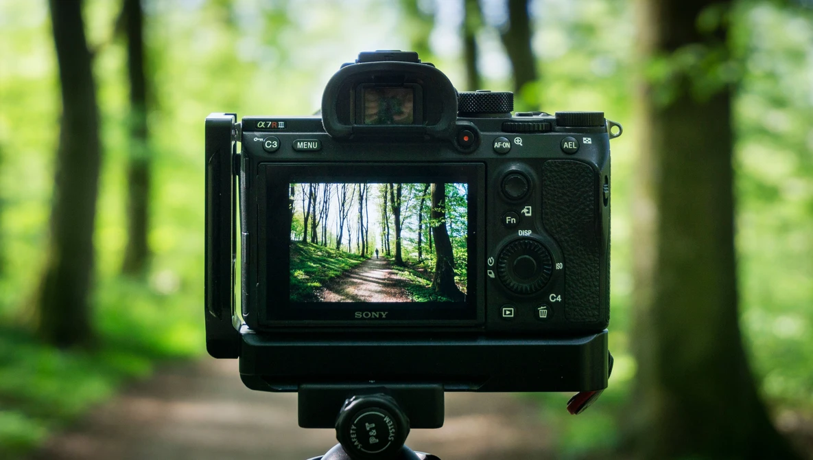 Watch Get RAZOR SHARP landscape photos with these EASY tips! on YouTube.