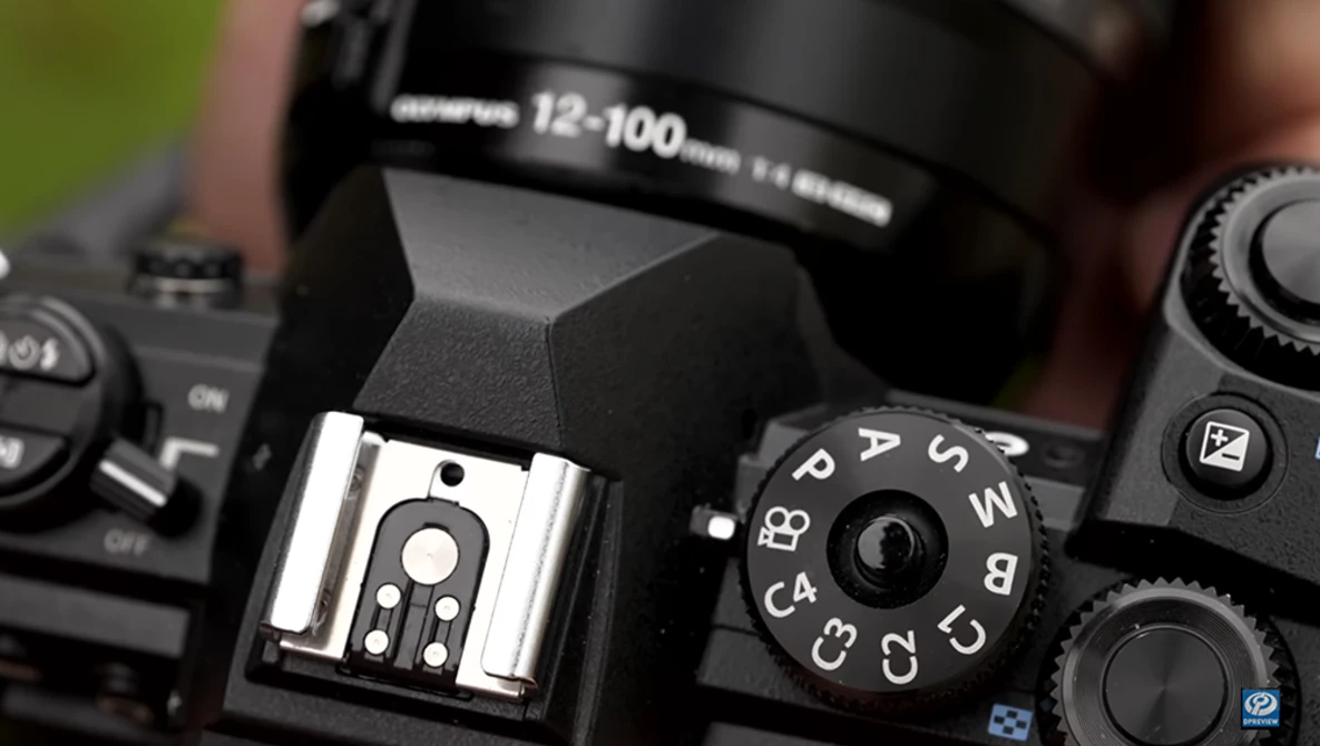 Watch Panasonic G9 vs. Olympus OM-D E-M1 Mark III: Which is the king of Micro 43? on YouTube.