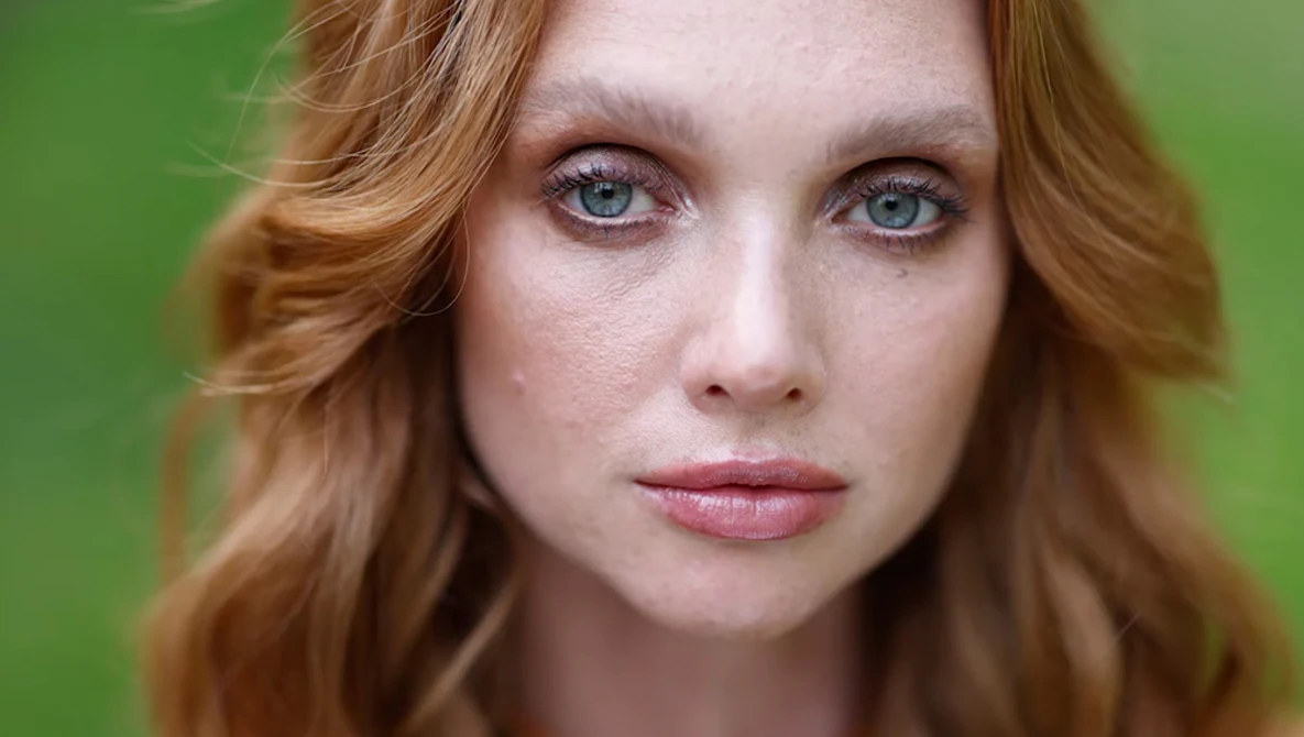 Watch Shooting at super wide apertures and nailing focus every time with the Canon R5 on YouTube.