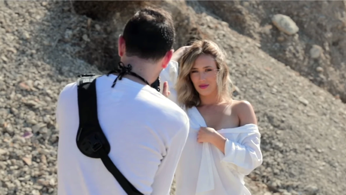 Watch Outdoor Boudoir Tips: Flying a Helicopter to New Locations on YouTube.