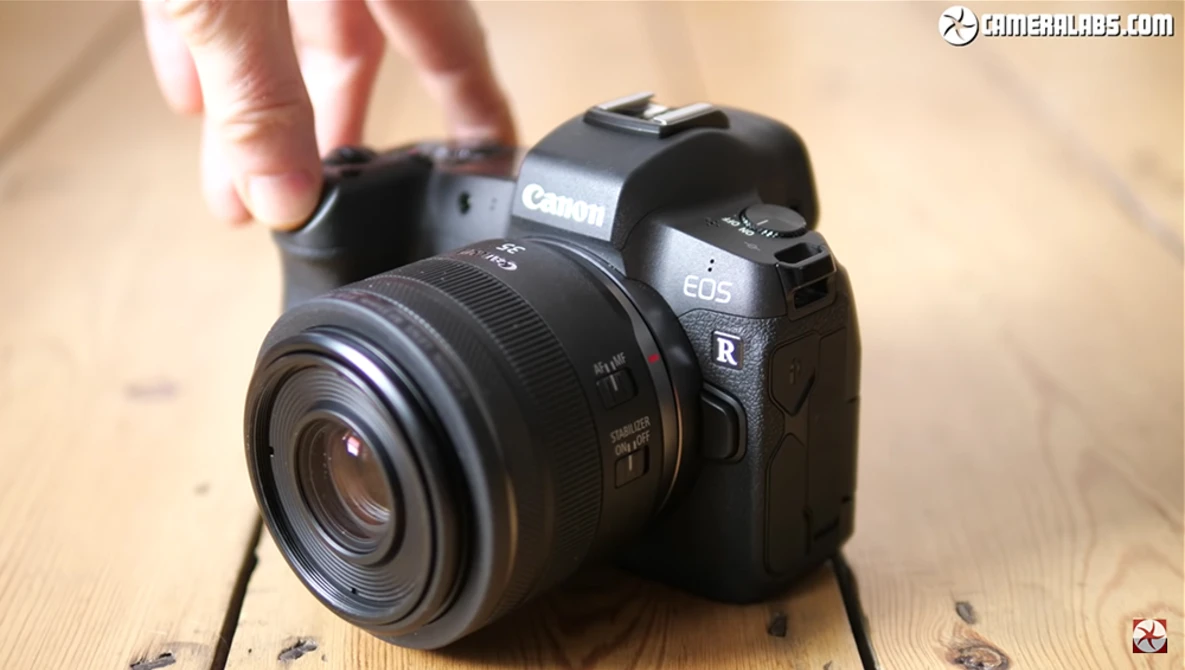 Cheap and Versatile: A Review of the Canon RF 35mm f/1.8 IS Macro