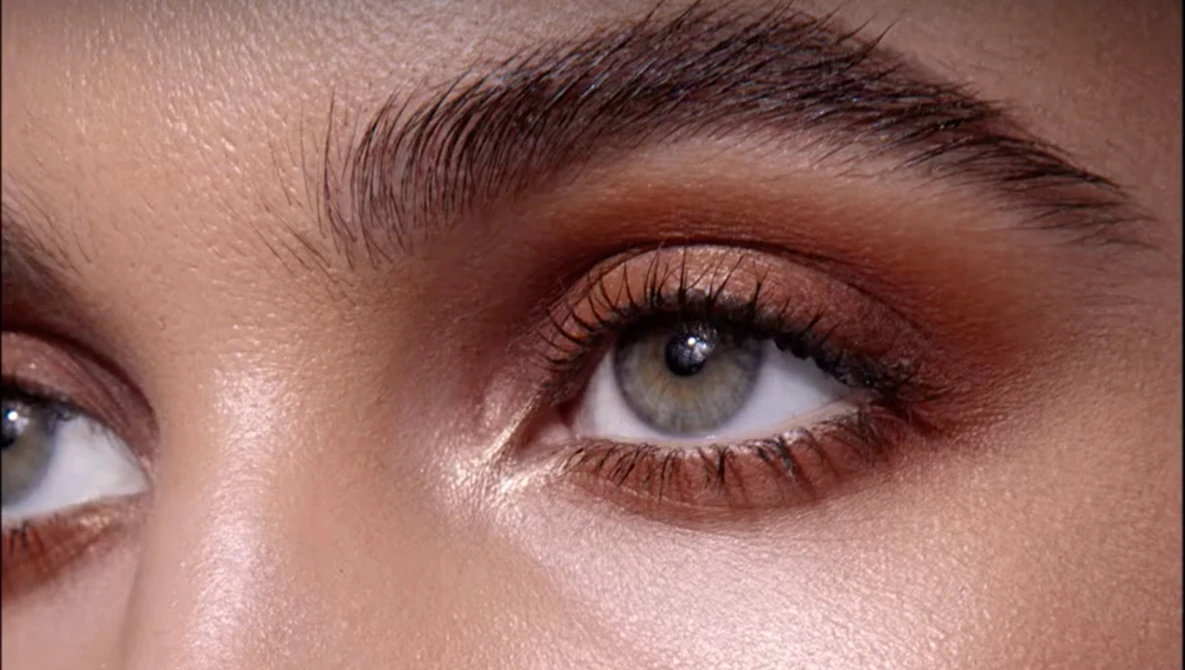 Watch 5 Tips for Getting Sharper Eyes in Your Portrait Photography on YouTube.
