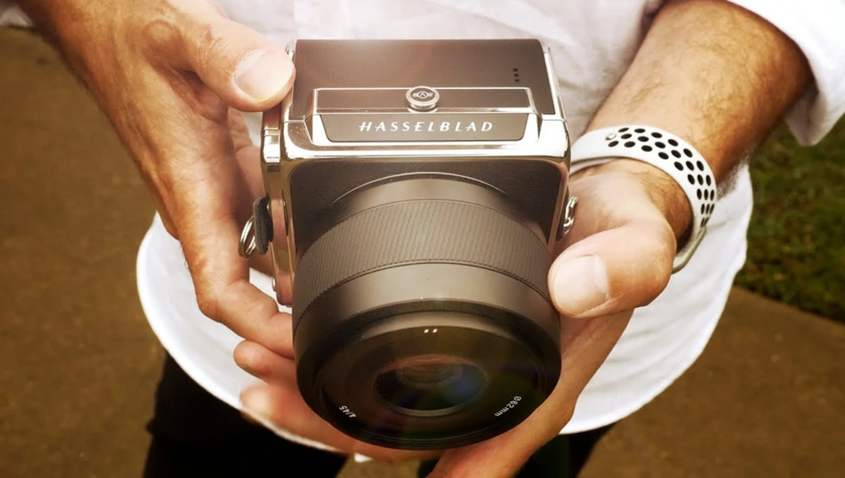 Watch Hasselblad 907x hands on first impressions! on YouTube.