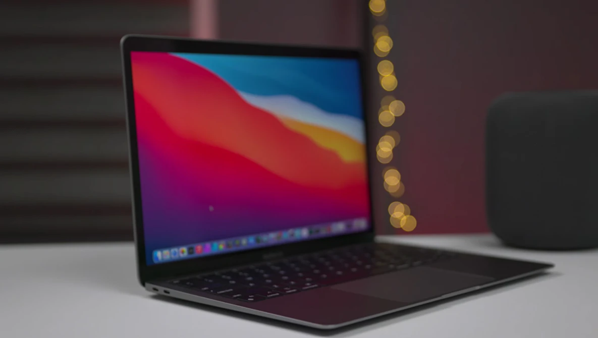 Watch M1 MacBook Air/Pro top features! on YouTube.