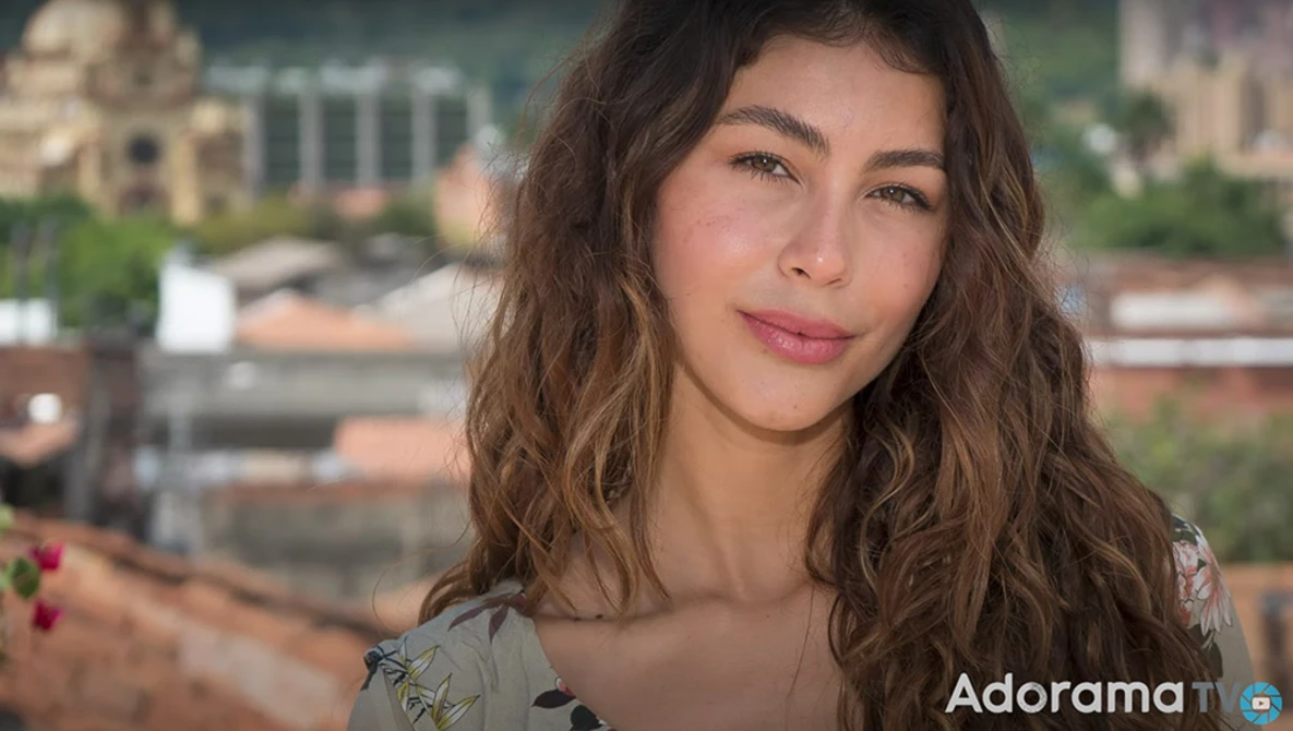 Watch Shooting Portraits in Bright Sunlight with On-Camera Flash | Mark Wallace on YouTube.