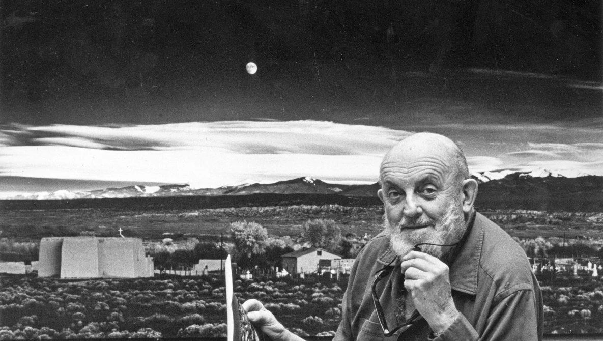 Watch Ansel Adams Vs Amateur Snapshots Prank on YouTube.