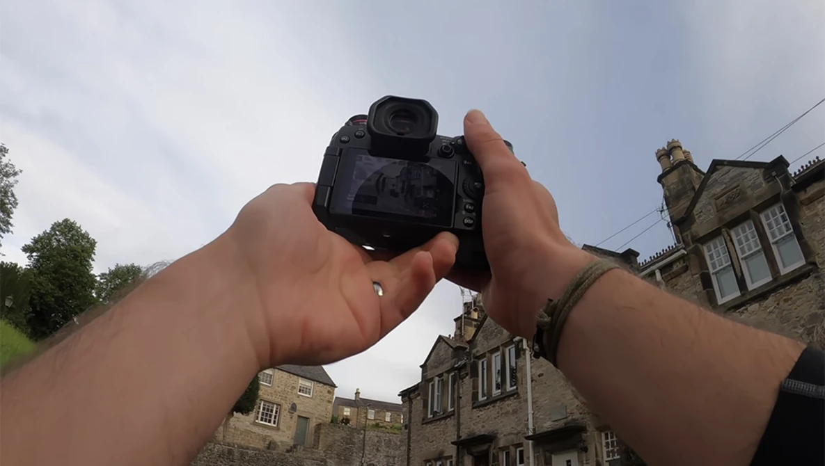 Watch Stuff Beginner Photographers ACTUALLY Need... on YouTube.