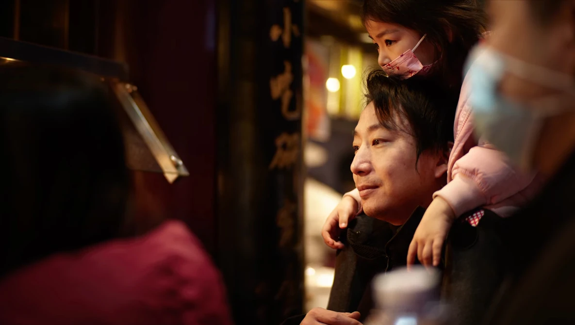 Watch Night Street Photography with a 150MP medium format camera.  Sails Chong's vlog#010 on YouTube.