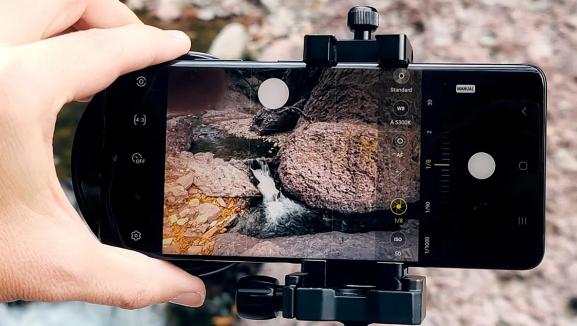 Watch Photographing WATERFALLS With The GALAXY S21 ULTRA From Start To Finish on YouTube.