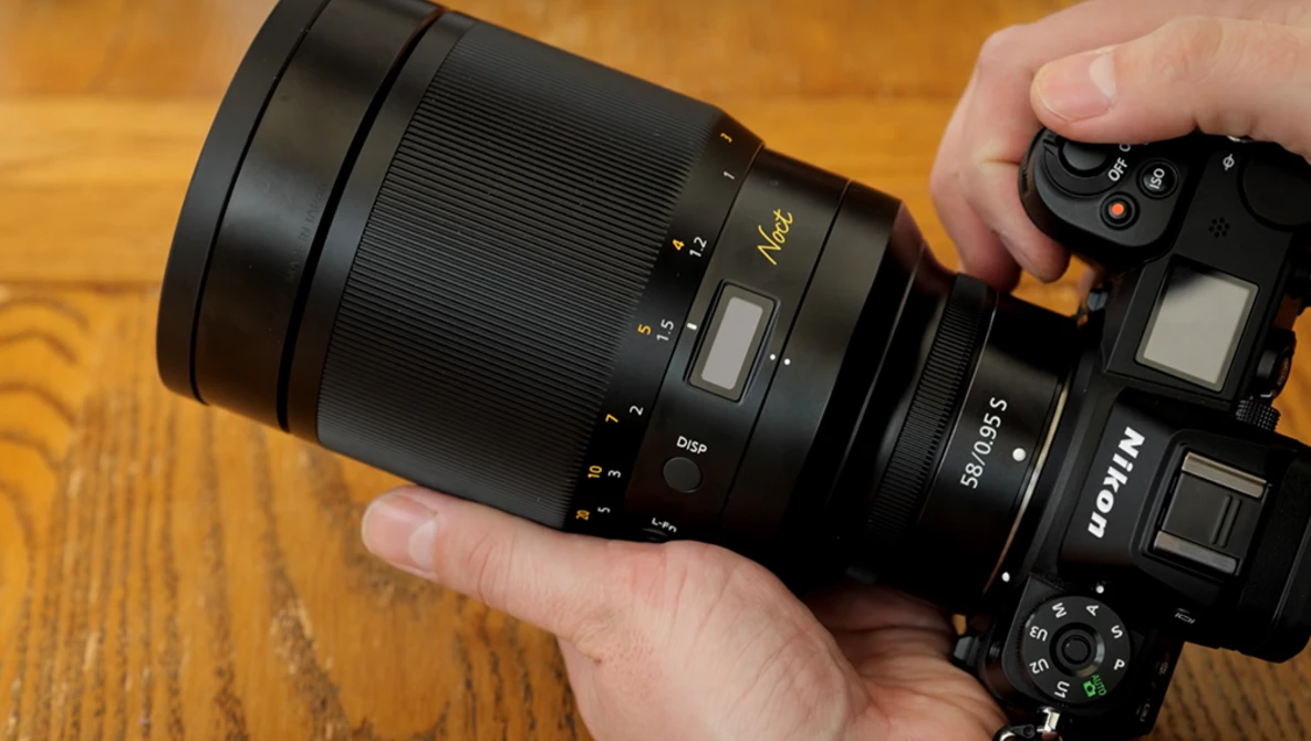 Watch Mitakon vs Nikon, $800 vs $8,000: Two f/0.95 lenses compared on YouTube.
