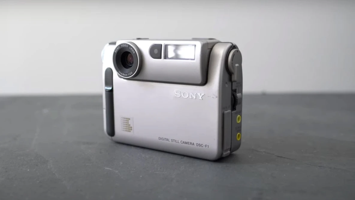 Watch Sony's FIRST digital stills camera! F1 retro review 25 years later on YouTube.