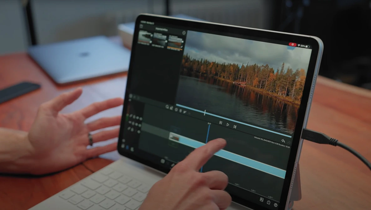 Watch M1 iPad Pro - Crazy Fast 4k Video Editing! Even Canon R5 Footage 😳 on YouTube.