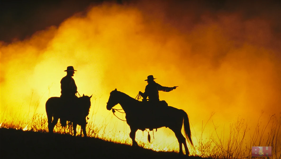 Watch 5 Tips for Travel Photography from National Geographic Photographer Jim Richardson on YouTube.