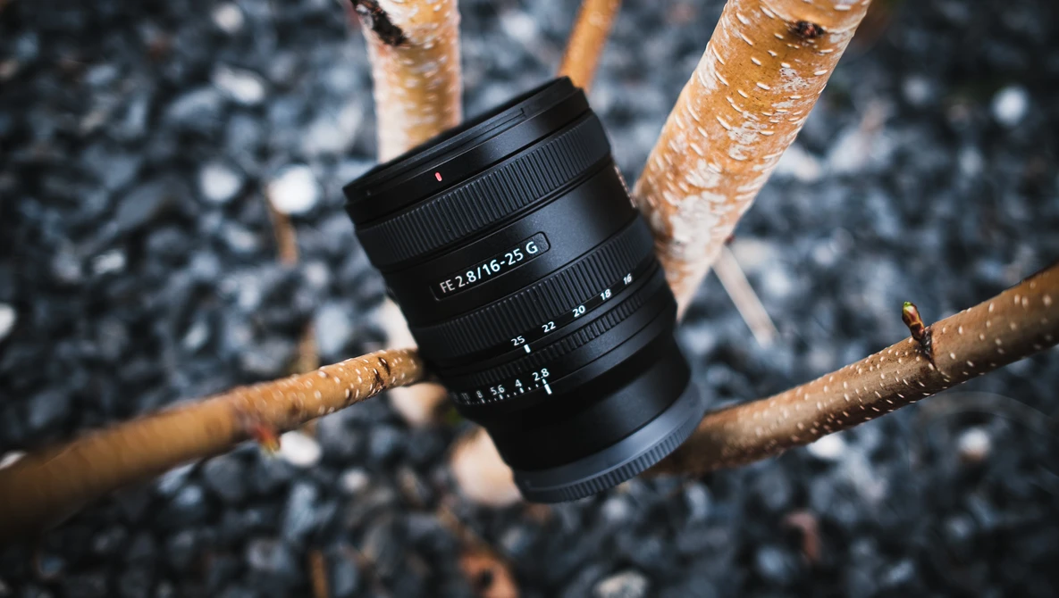 Made For Travelling And Vlogging? A Preview of Sony FE 16-25mm f