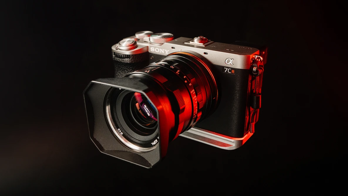 We Review the Thypoch Simera 28mm f/1.4 Lens | Fstoppers