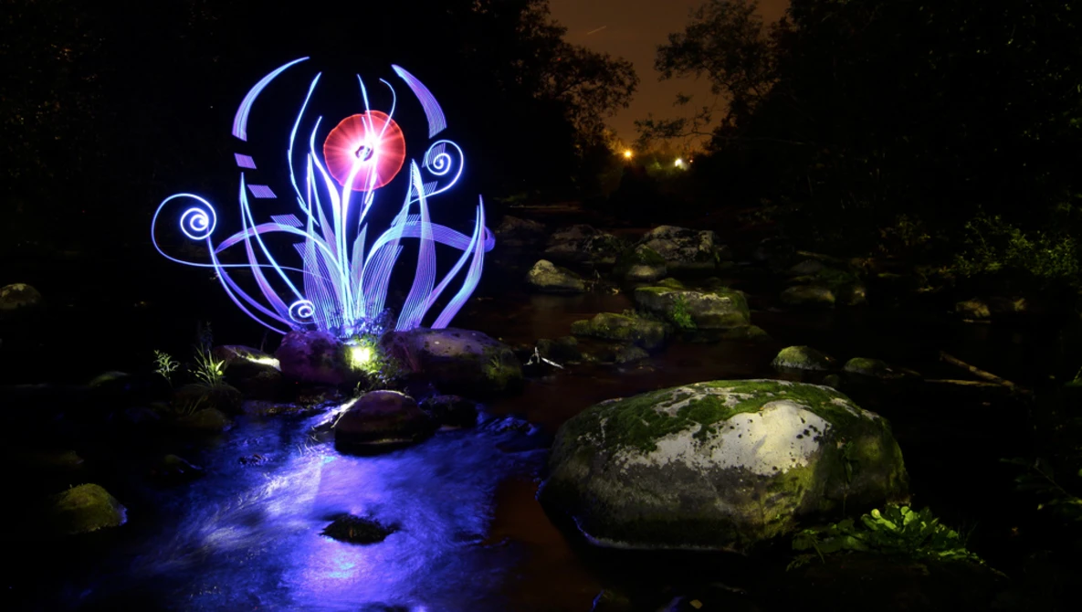 Watch Lightpainted Reality - the light painting documentary on YouTube.