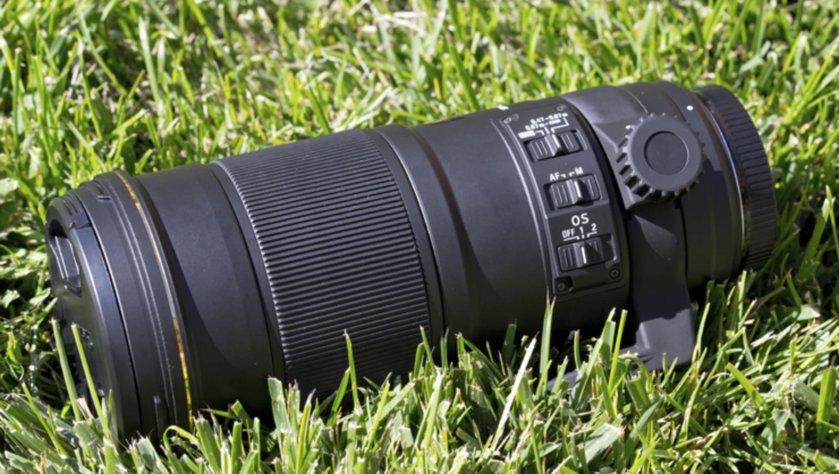 Fstoppers Reviews the Sigma 180mm f/2.8 Macro Lens | Fstoppers