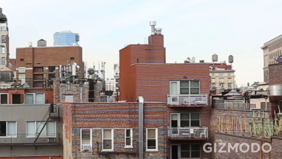 Watch GIZMODO - Canon 6D vs 5D Mark III on Vimeo.
