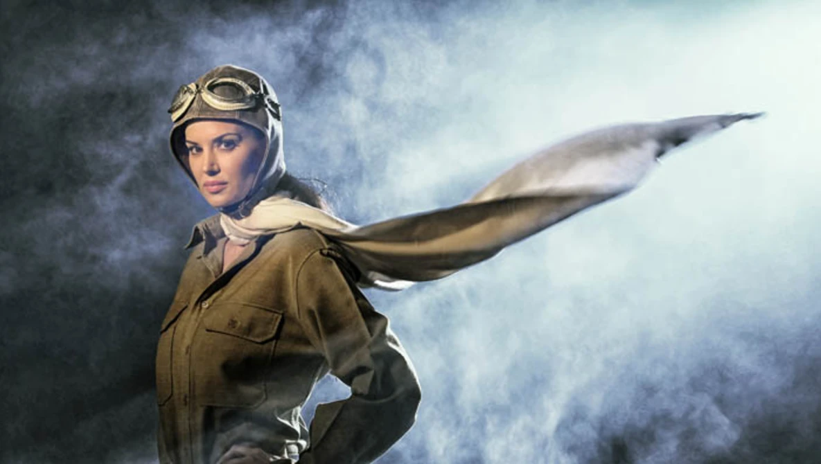 Watch Continuous Lighting Setup w/ 2 Hot Lights: A Video Lighting Tutorial on YouTube.