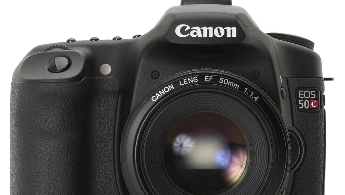 Watch Canon EOS 50D raw video test - ISO 12.800 (H2) on Vimeo.