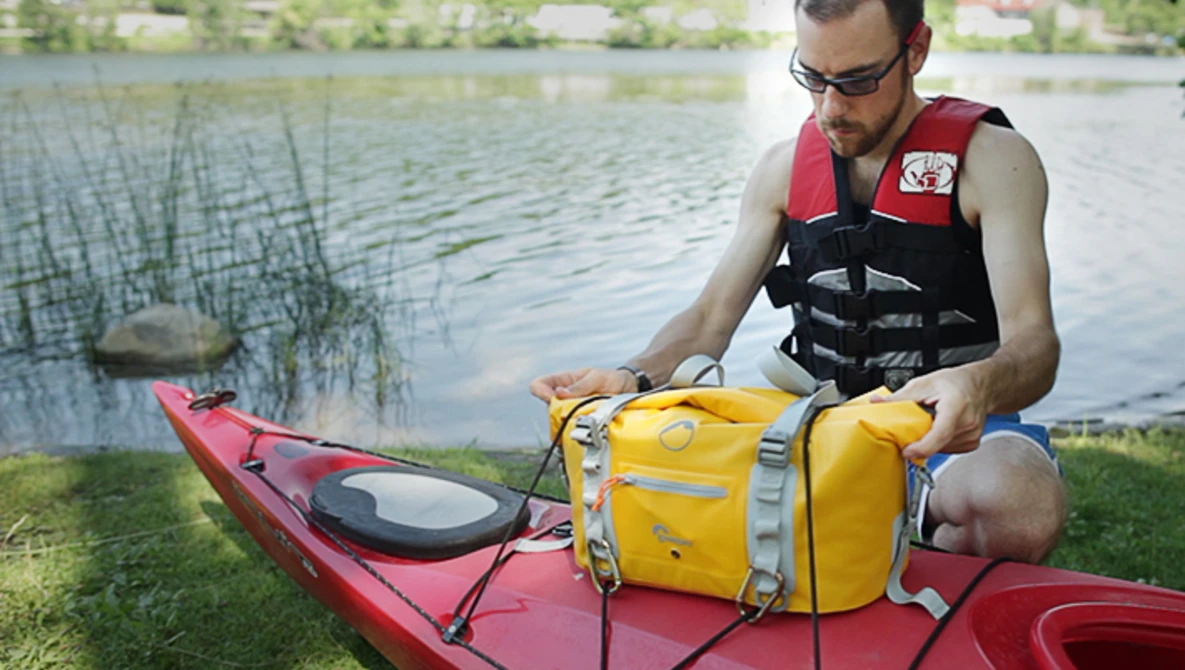 Watch Gear Review: LowePro DryZone 20L Dry Bag for Fstoppers.com on Vimeo.