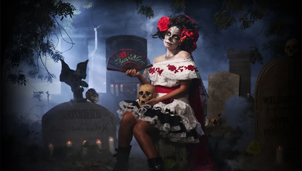 Watch Fantasy Portrait: The Day of the Dead - Photography and Video Lighting Tutorial on YouTube.