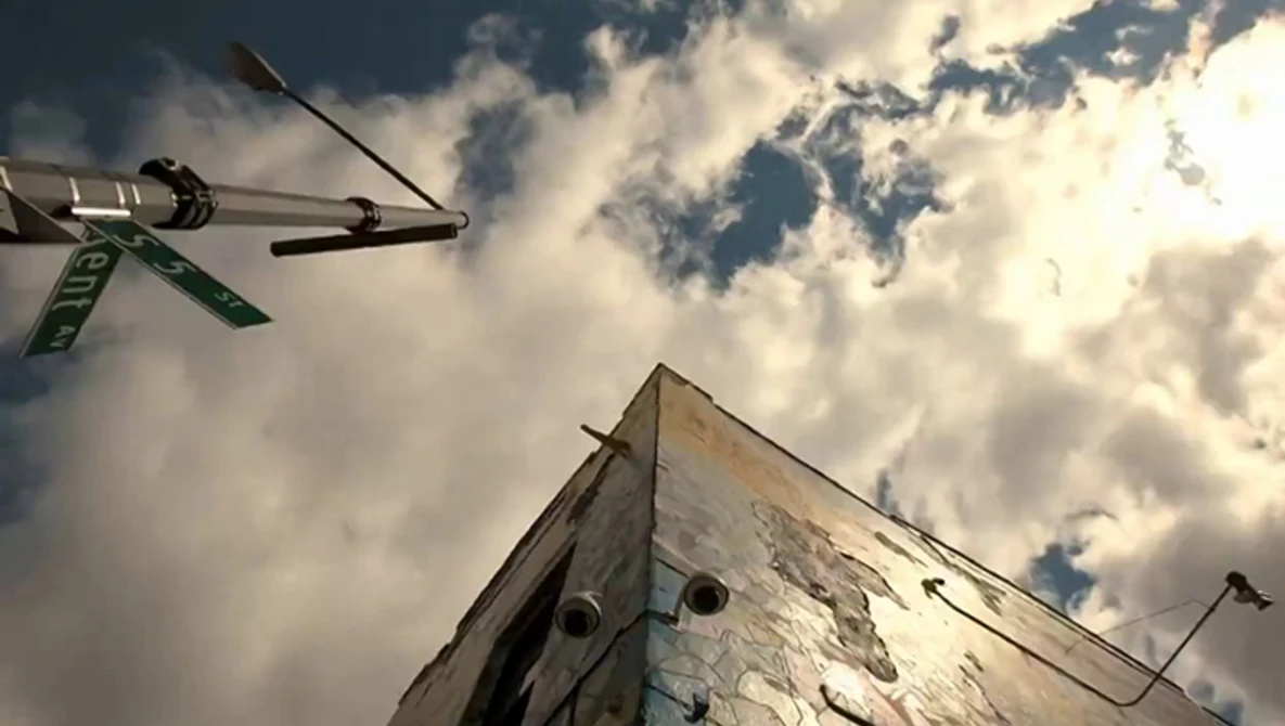 Watch PRETTY LIGHTS around the block (directors cut) on Vimeo.