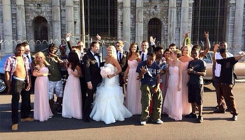 The Truth About This Viral Photograph Is Way Better Than What You've Been Told