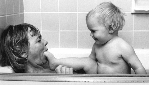 50 Year Old Forgotten Photos Of Motherhood From Around The World