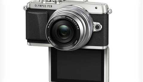 Olympus Announces New PEN E-PL7 "Selfie-King"