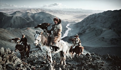 Photographer Criticized for Stylized Portrayal of Indigenous Cultures