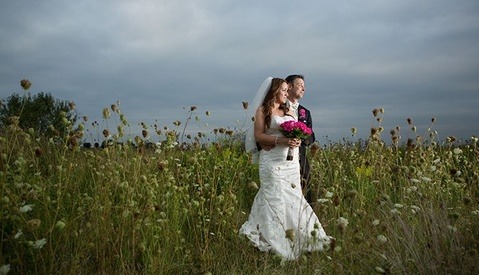 The Top 5 Reasons Why You Shouldn't Be a Wedding Photographer