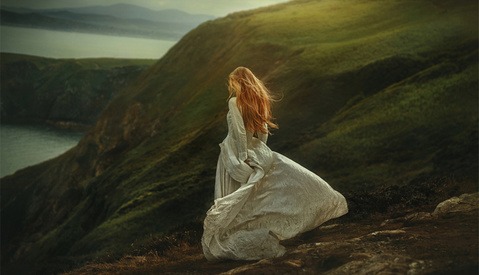 Pros and Cons of Photographing and Traveling with the Same Model
