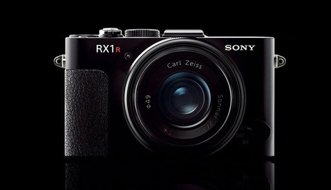 Hands-On with the Newly Announced Sony RX1R II