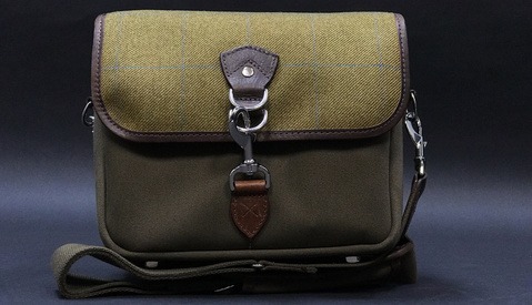 Fstoppers Reviews the Hawkesmill Small Camera Bag