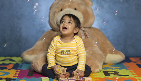 Set Up a Kid-Sized Photo Studio in Your Living Room for Inventive Portraits