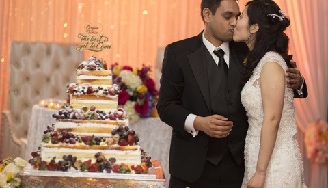 Getting Along with Wedding Photographers When You're the Photographer-Guest
