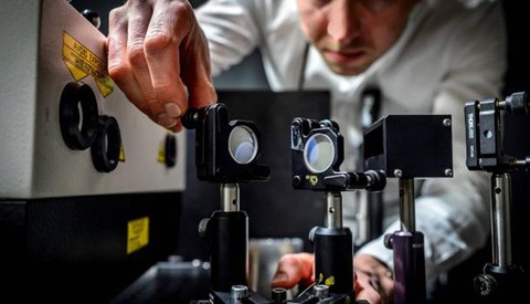 World's Fastest Camera Is Faster Than Light Itself