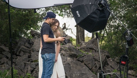 Do You Share Images With Clients on Set?