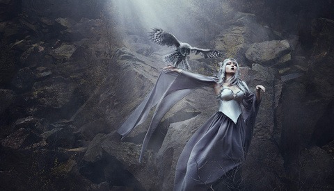 Self-Taught Photographer Lia Konrad Creates Epic Images Using Simple Tools
