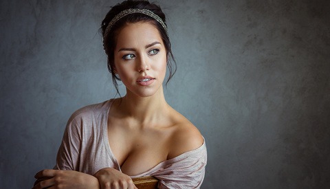 Simple and Elegant Tips for Your Next Boudoir Shoot