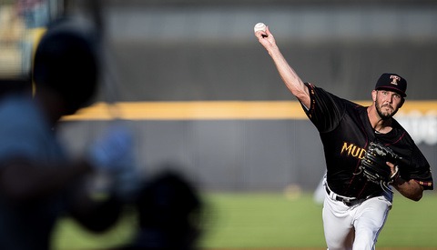 10 Things I Learned Shooting My First Professional Baseball Game