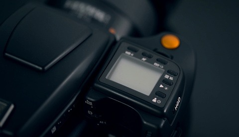 Hasselblad H6D-100c Comparison Review - Full Frame Out-Performs Medium Format