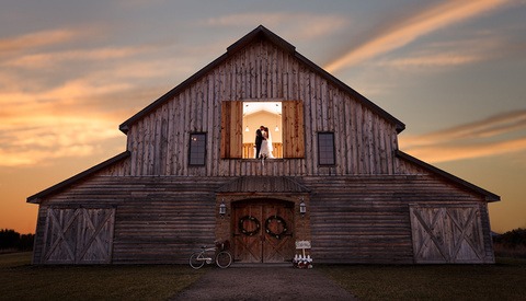 Why and How You Should Advertise at Wedding Expos
