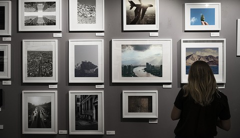 Photography and the Addiction to Compliments, Praise, and Positive Criticism