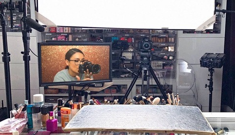 Beauty YouTuber Uses Over $10,000 Worth of Equipment to Shoot Makeup Videos