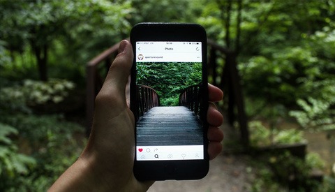 Instagram Account Highlights How Photos on the Platform All Look the Same