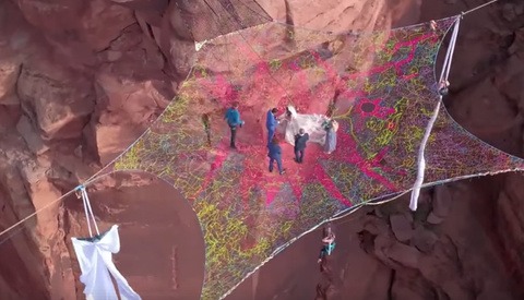 Daredevil Couple Marry on a 'Spacenet' Suspended 400 Feet Above Canyon