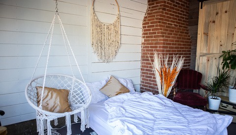 How to Create a Photo Studio Without Paying Rent
