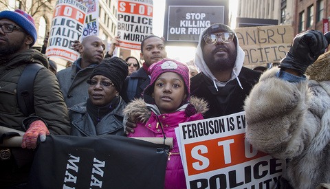 Shocker: News Photography Gets Worse Without Actual News Photographers